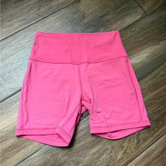 Lululemon Women's Athletic Shorts - Picture 1 of 3